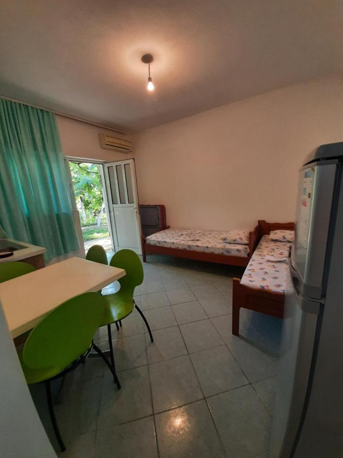 Hillside Apartments 보르쉬 외부 사진