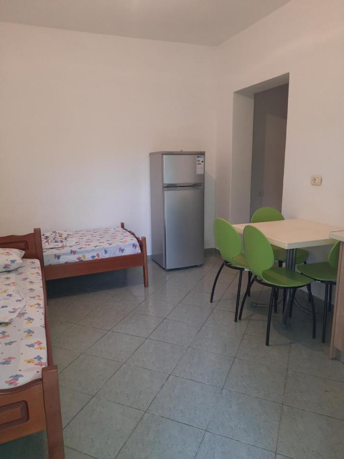 Hillside Apartments 보르쉬 외부 사진