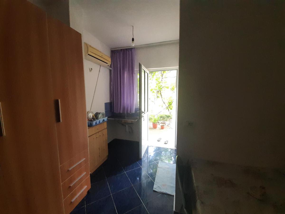 Hillside Apartments 보르쉬 외부 사진