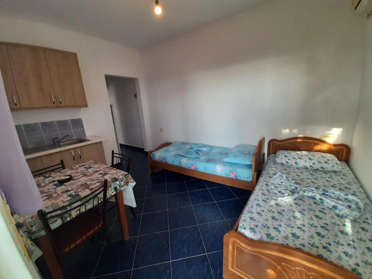 Hillside Apartments 보르쉬 외부 사진